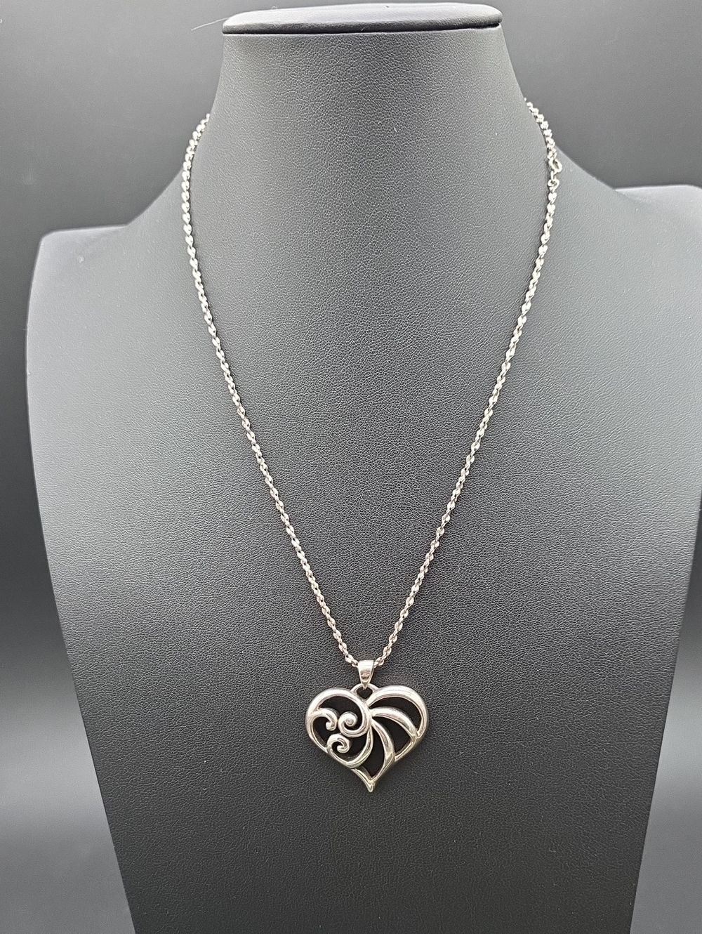 925vSilver Puff Heart Swirl Pendant Necklace - Women's Jewelry